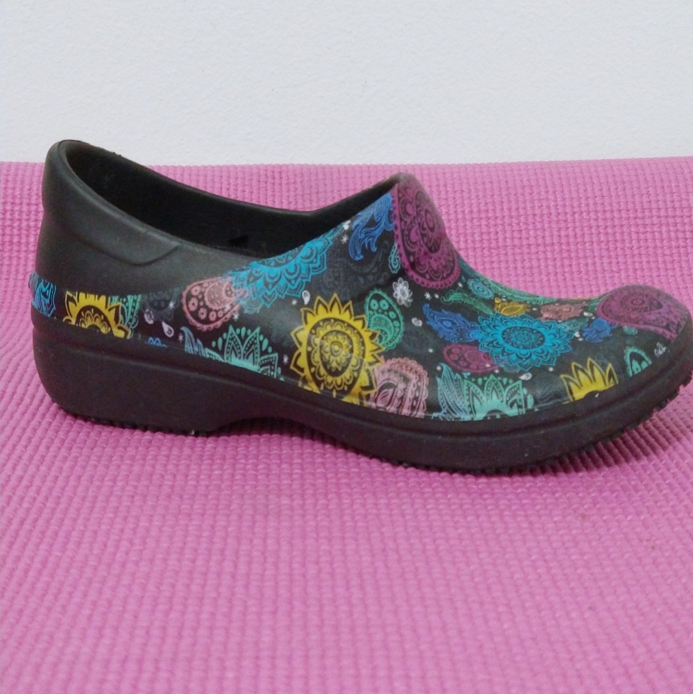 Crocs Neria Pro ll Multi Color Floral Slip On Clogs